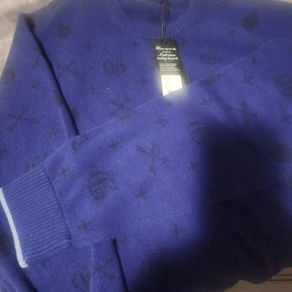 Greyson Men's Deep Blue Crewneck Sweater